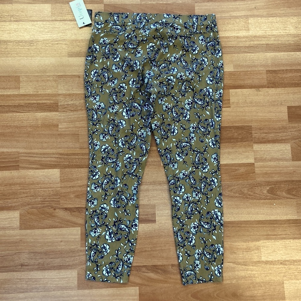 ‼️🆕‼️ stretchy jeans size XL - Picture 2 of 10